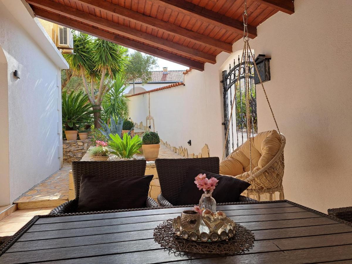 Apartments Brac Supetar Luaran gambar