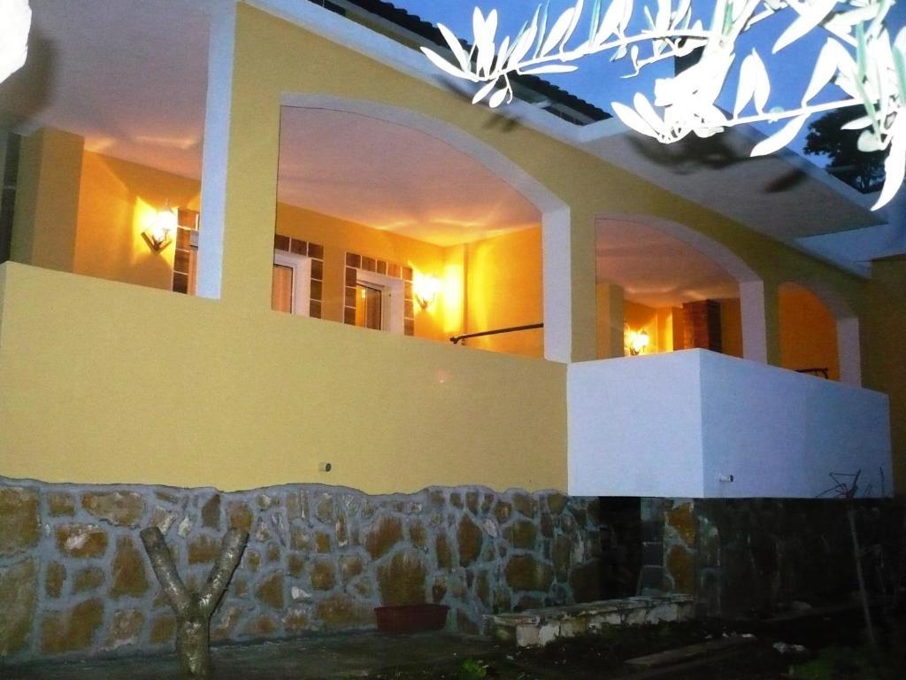 Apartments Brac Supetar Bilik gambar