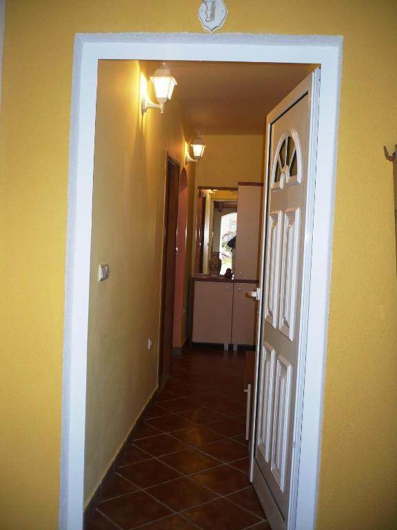 Apartments Brac Supetar Bilik gambar