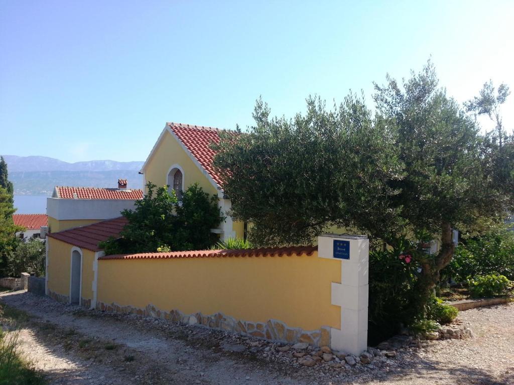 Apartments Brac Supetar Luaran gambar